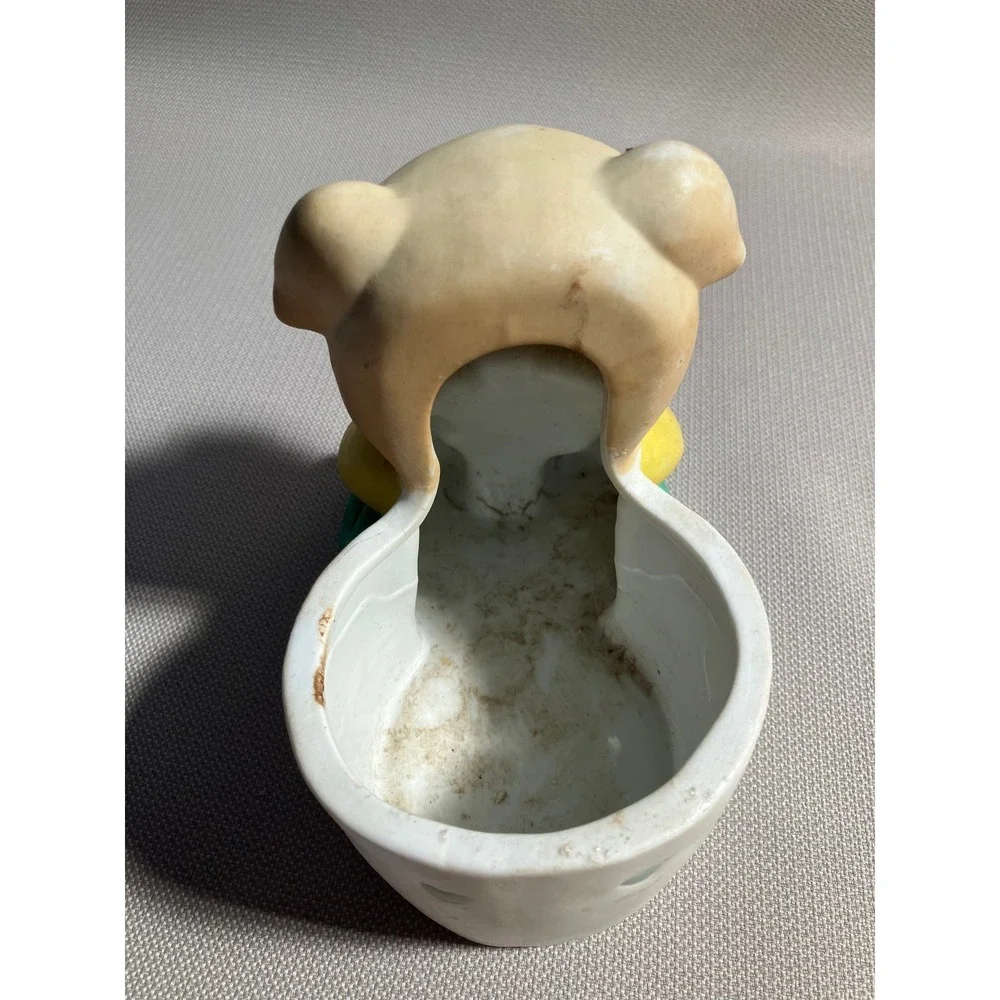 Pig Wearing‎ Overalls Planter Yellow Green Heart Baby Bottle Matte No Chips